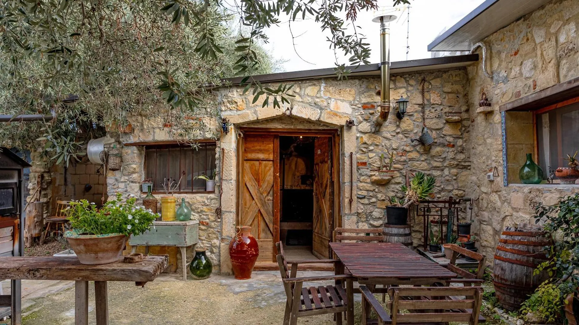 Masseria Usamborgia Noto 0*,